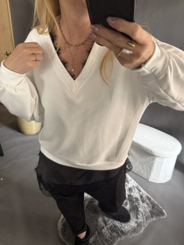 Mikina s krajkou-bílá