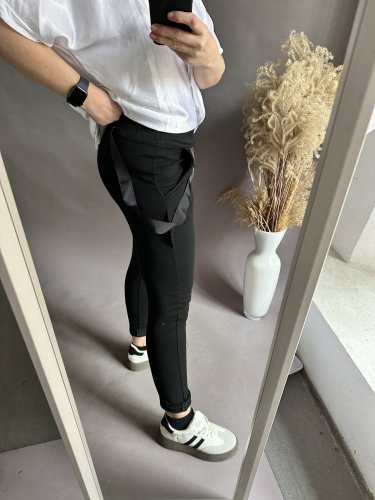 Teplákové nohavice s aplikáciou na postavu XS-M