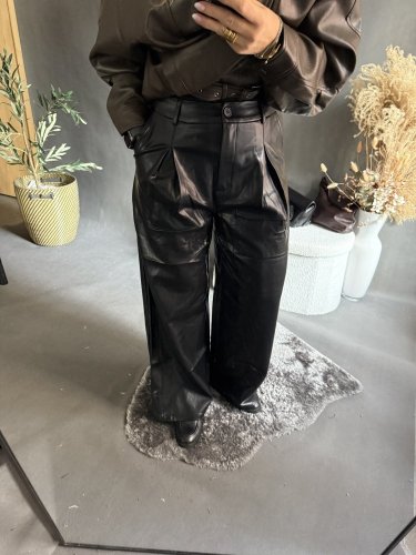 Kalhoty koženka Soka-černé