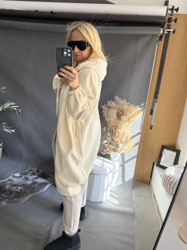 Dlouhá mikina Everyone-krémová