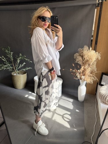 Tylová sukňa vzor-bielá