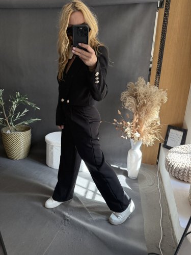 Kostýmek Style zlaté knoflíky-černý