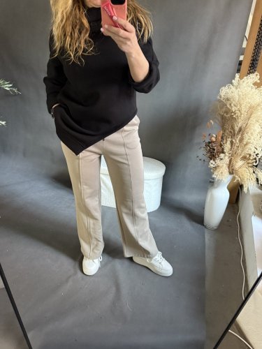 Mikina s kapucňou na postavu XS-M-čierna