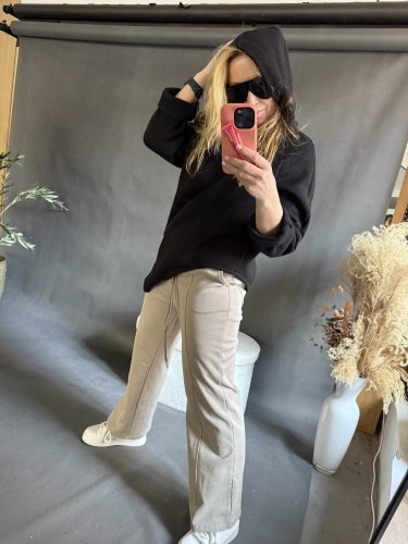 Mikina s kapucňou na postavu XS-M-čierna