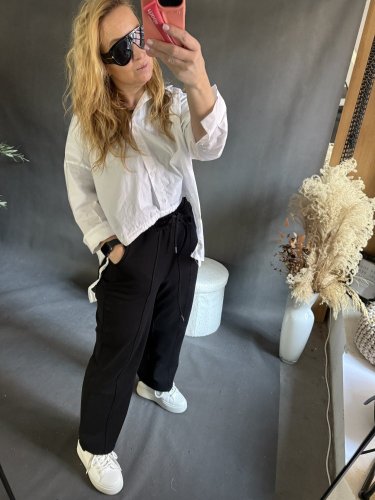 Teplákové nohavice Tara-čierne