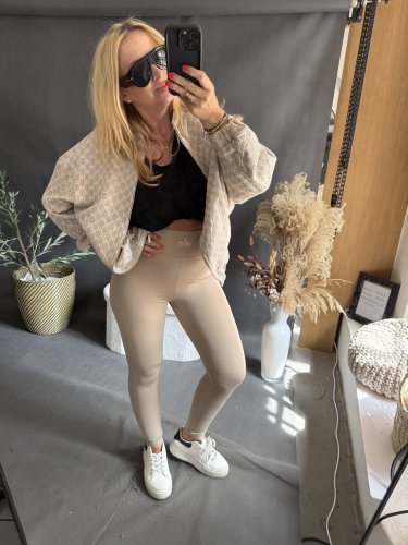 Legíny Alo-XS-XL béžové