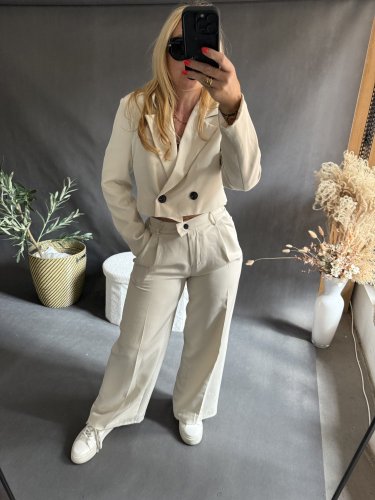 Kostýmček Adela-béžový