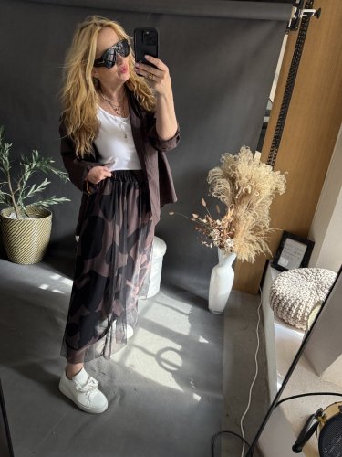 Tylová sukňa vzor-čierna