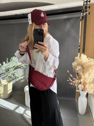 Ľadvinka prešívaná vínová