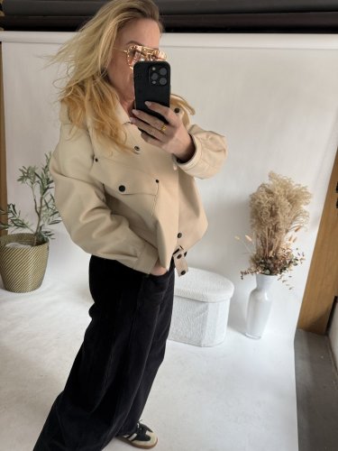 Křivák kožený- cream