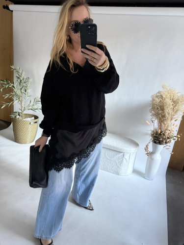 Mikina s krajkou-černá