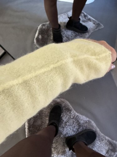 Svetr Baby alpaka se stojáčkem-žlutý