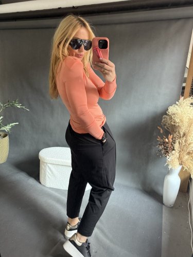 Tričko s vycpávkama-broskev