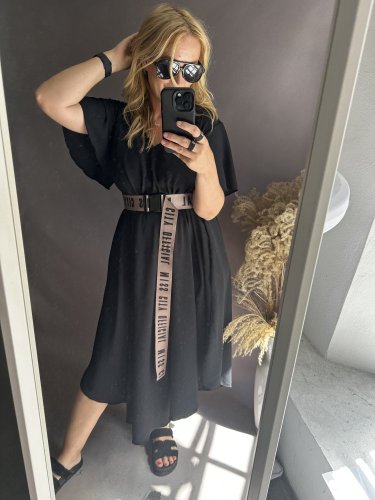 Šaty áčkové střihu Marca-černé