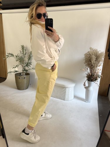 Nohavice Nest-žltá