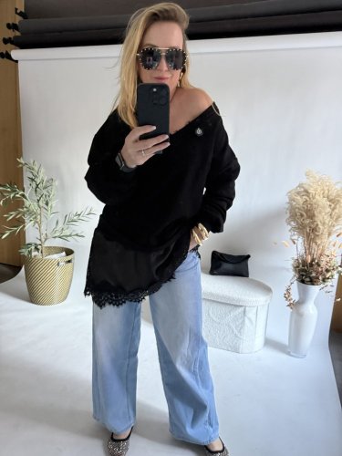 Mikina s krajkou-černá