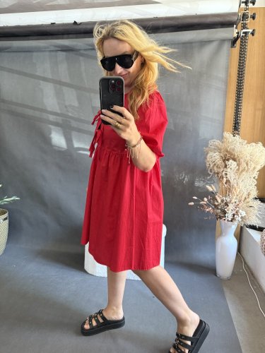 Šaty Dieci se šněrováním na prsou-červené