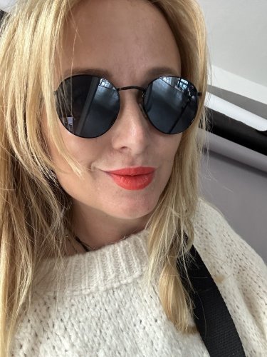 Rúž s balzamom Real Charming odtieň 4