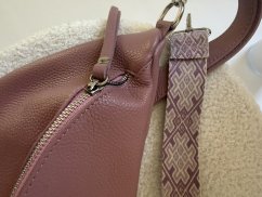 Popruh ke kabelce nebo ke Cupholder-stříbrné kování-Vzor Lila