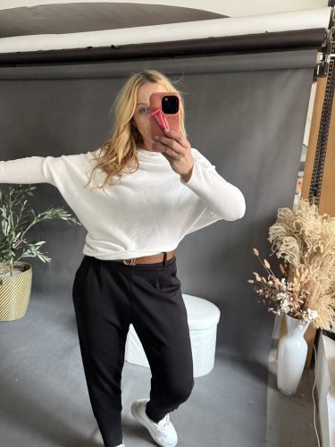 Svetr asymetrický-bílý