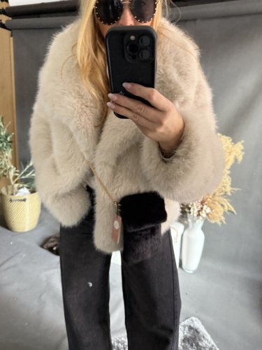 Kabelka na mobil Stella-čierná