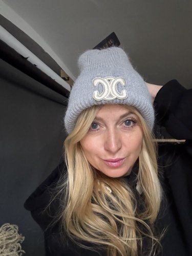 Čepice Chantal-šedá