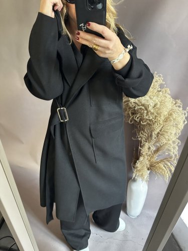 Kabát Sun s páskem-černý