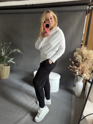 Svetr asymetrický-bílý