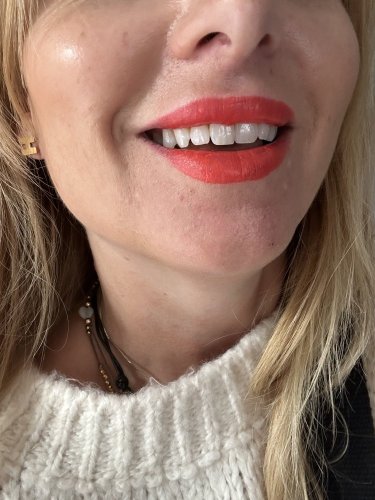 Rúž s balzamom Real Charming odtieň 4