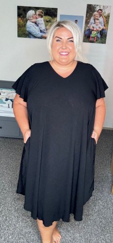 Šaty áčkové střihu Marca-černé