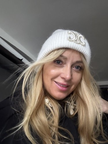 Čepice Chantal-Krémová