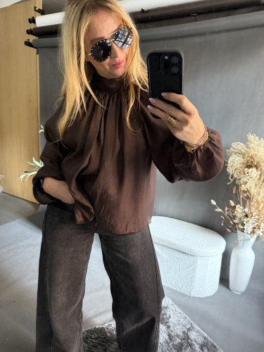 Halenka se stojáčkem-hnědá