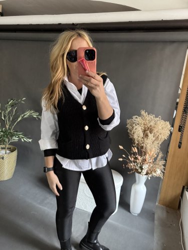 Pletená Vesta Chick-černá