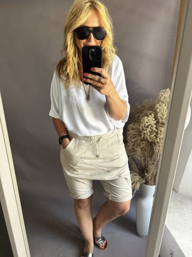 Šortky Down -světlo béžové