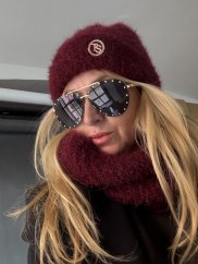 Čepice a šála-vínová