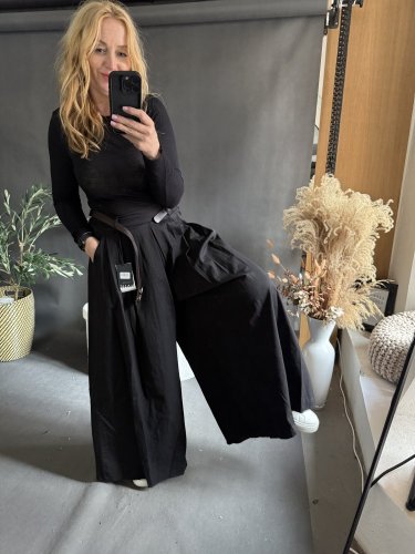 Kalhoty Pantagonna ve stylu sukně -čierná