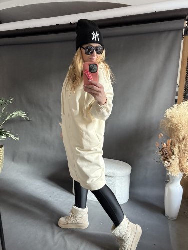 Dlouhá mikina Everyone-krémová