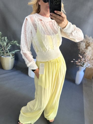 Svetřík Francois-bílý