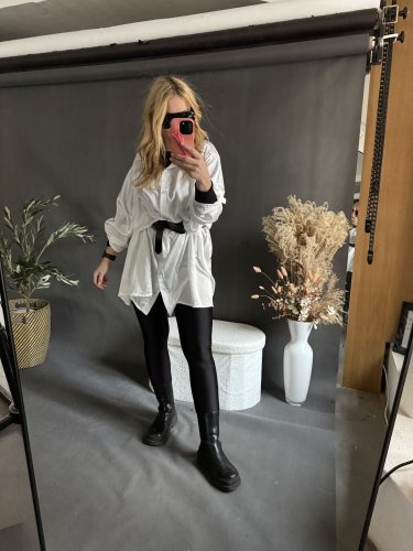 Košeľa lesklá Oversize UNISIZE-bielá
