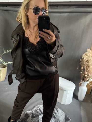 Tielko koženka s čipkou