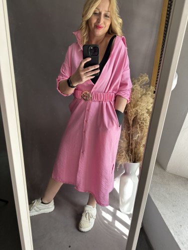 Šaty Kenco-v štýle dlhej košele s opaskom UNISIZE-růžové