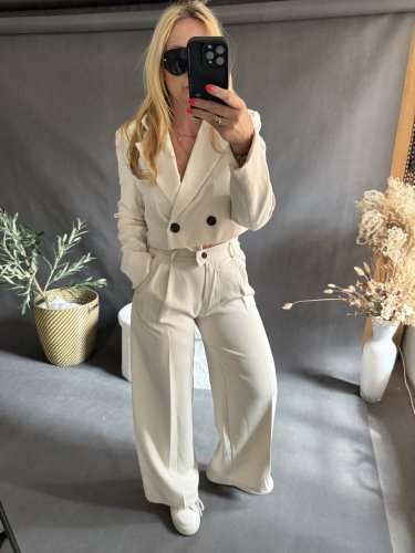 Kostýmček Adela-béžový