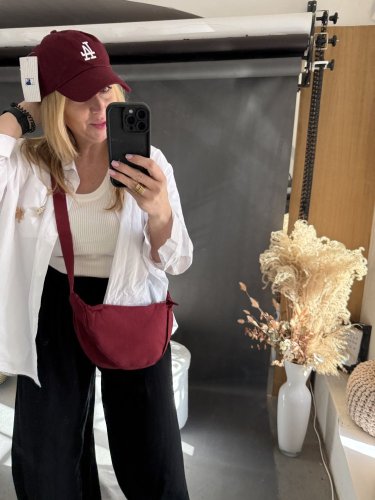 Ľadvinka prešívaná vínová