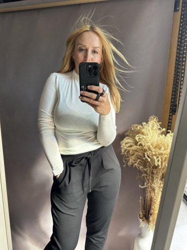 Ľahký rolák s dlhým rukávom viskoza-Max do veľkosti M-biely