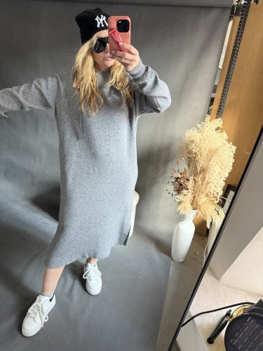 Dlouhé šaty s kapucí Jolie-šedá