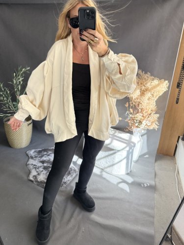 Bomber saténový Big Size krémový