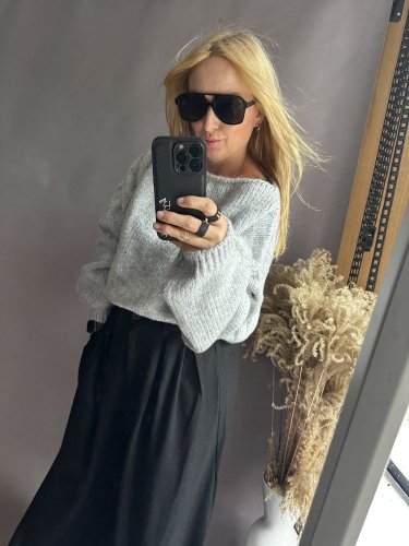 Svetr kratší  s příměsí mohéru-nekouše-šedý