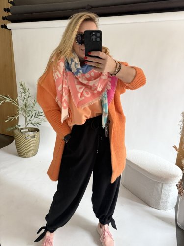 Nohavice Flowy hariem-čierná