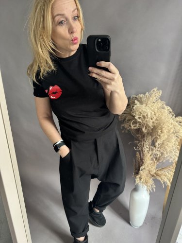 T-shirt Kiss-čierné