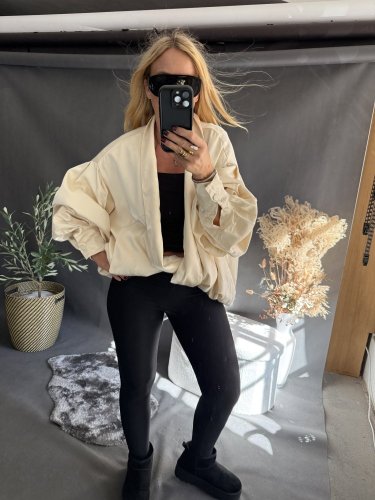 Bomber saténový Big Size krémový